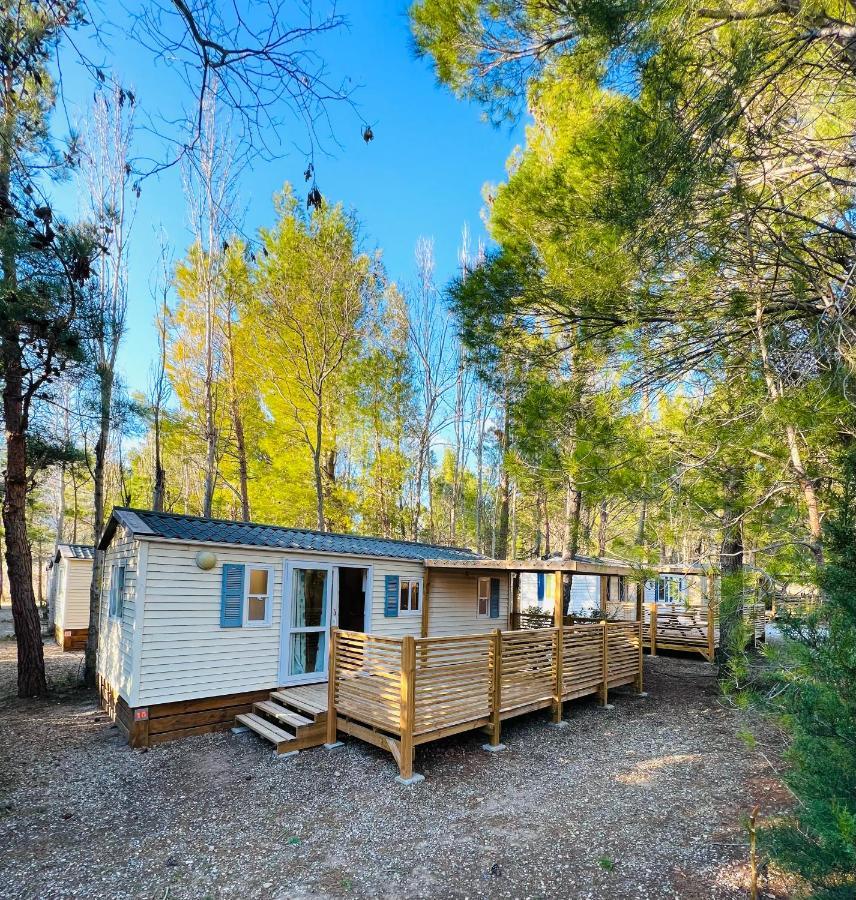 Camping La Peiriere Tuchan Экстерьер фото